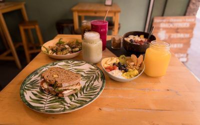 El mejor Brunch en Sevilla: Por qué Desayunar en Milk Away es una parada obligatoria